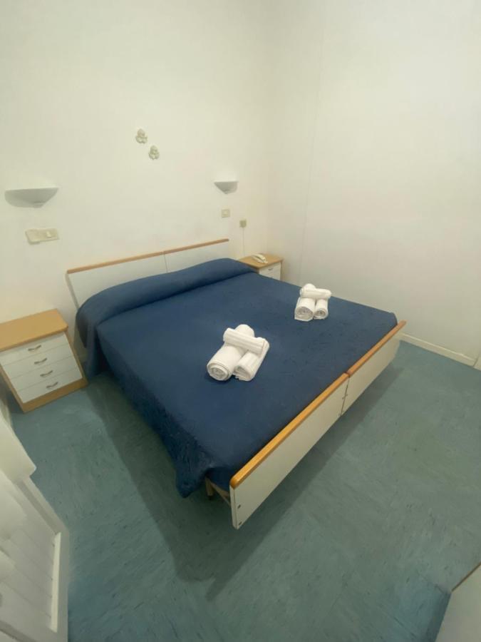B&B Hotel Lucciola กัตตอลิกา ภายนอก รูปภาพ