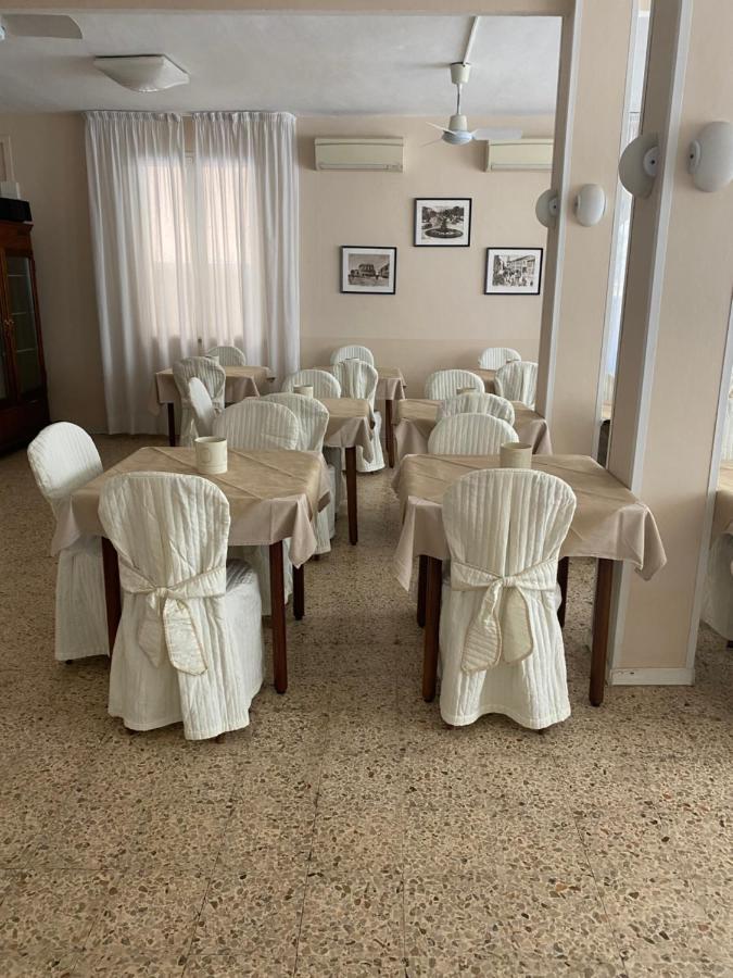 B&B Hotel Lucciola กัตตอลิกา ภายนอก รูปภาพ