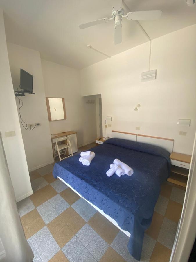 B&B Hotel Lucciola กัตตอลิกา ภายนอก รูปภาพ