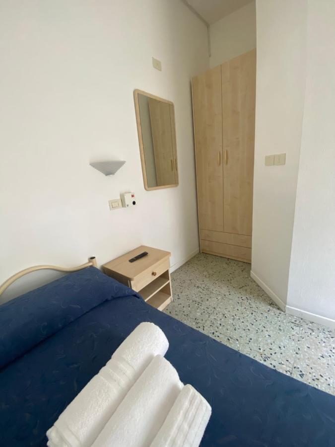 B&B Hotel Lucciola กัตตอลิกา ภายนอก รูปภาพ
