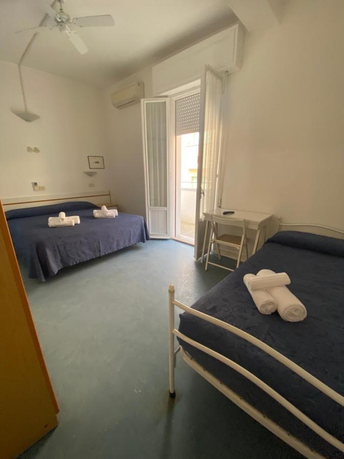 B&B Hotel Lucciola กัตตอลิกา ภายนอก รูปภาพ